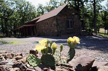 Terrapin Peak Bed Breakfast & Beyond Cookson Exterior photo