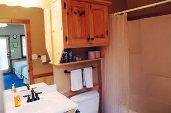 Terrapin Peak Bed Breakfast & Beyond Cookson Exterior photo